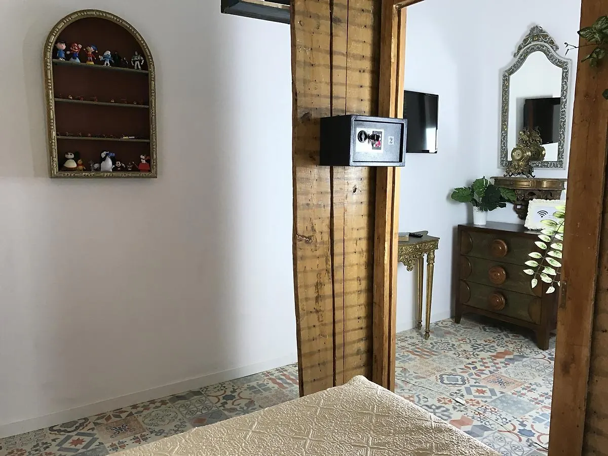 Alfama Patio Apartments Lisbon