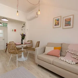 New Bright And Cozy In Graca Appartamento