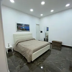 Casa Mariano , Napoli Italia